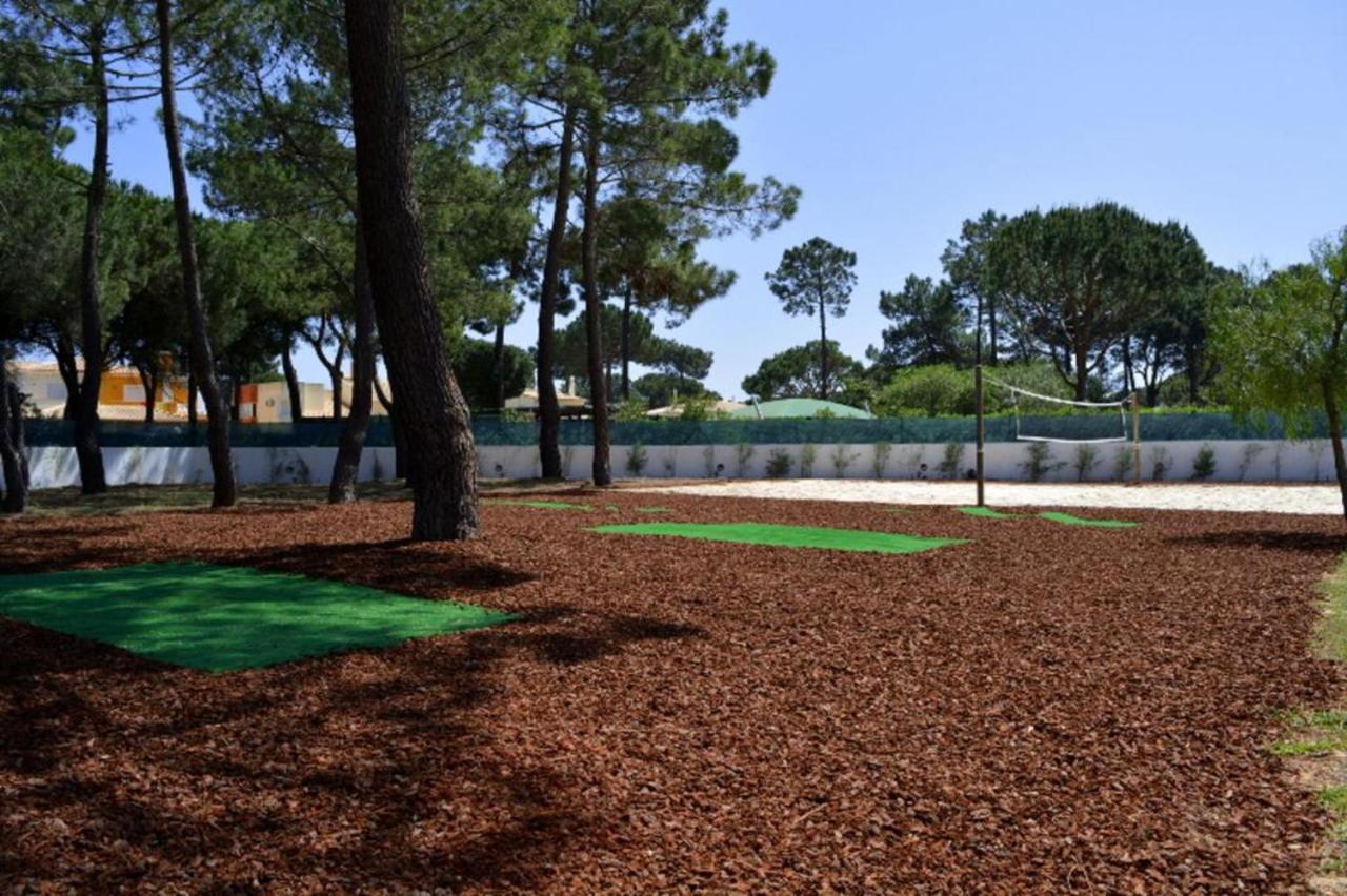 8-Bed Villa In Vilamoura-Sleeps-Playground-Pool ภายนอก รูปภาพ