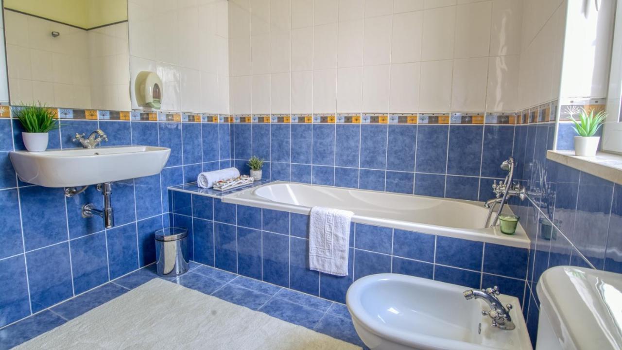 8-Bed Villa In Vilamoura-Sleeps-Playground-Pool ภายนอก รูปภาพ