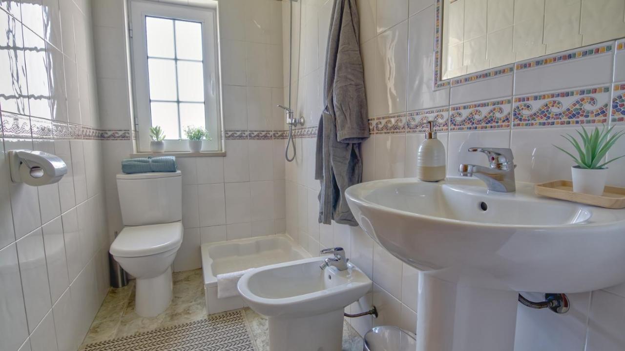 8-Bed Villa In Vilamoura-Sleeps-Playground-Pool ภายนอก รูปภาพ