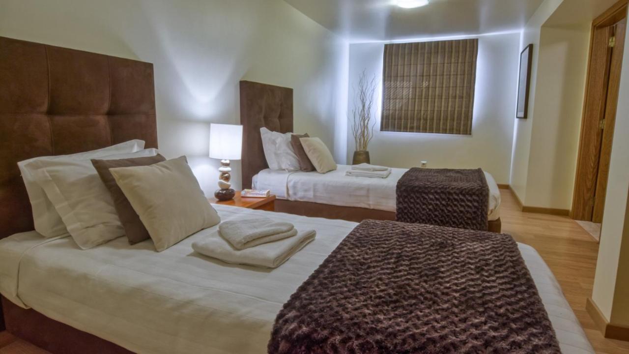 8-Bed Villa In Vilamoura-Sleeps-Playground-Pool ภายนอก รูปภาพ