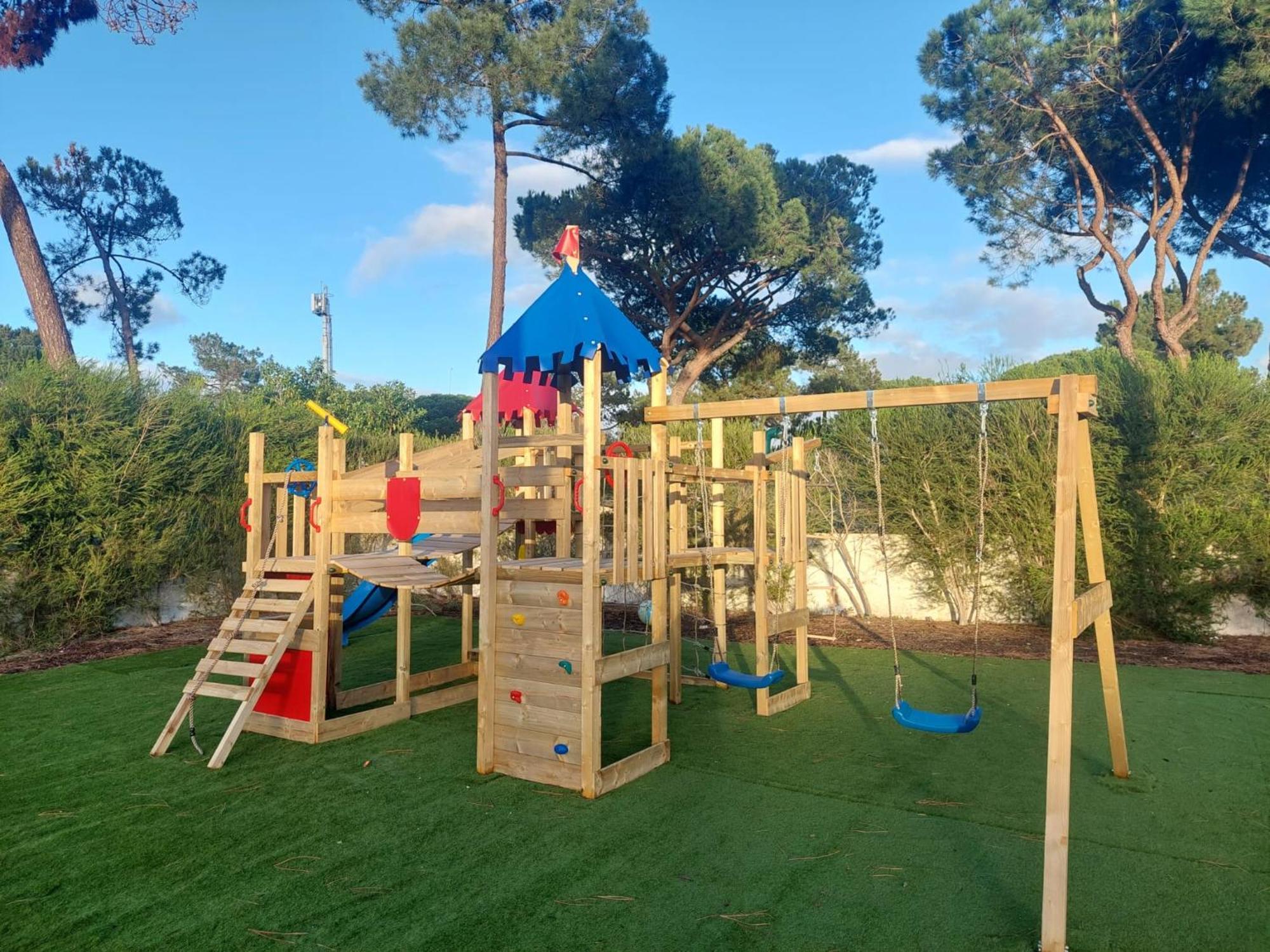 8-Bed Villa In Vilamoura-Sleeps-Playground-Pool ภายนอก รูปภาพ